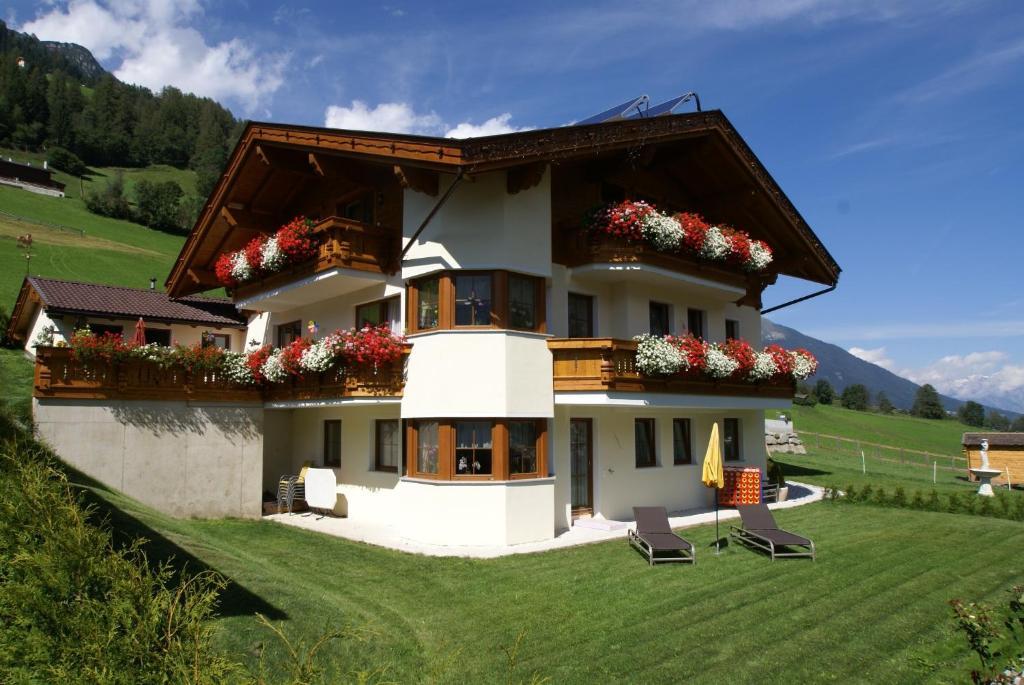 Sonnenschloessl Apartments Neustift im Stubaital Eksteriør billede